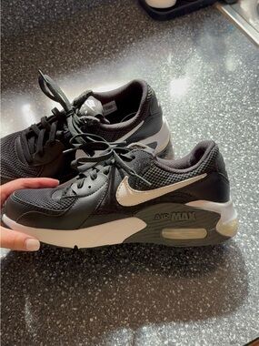 Nike air max black size 7